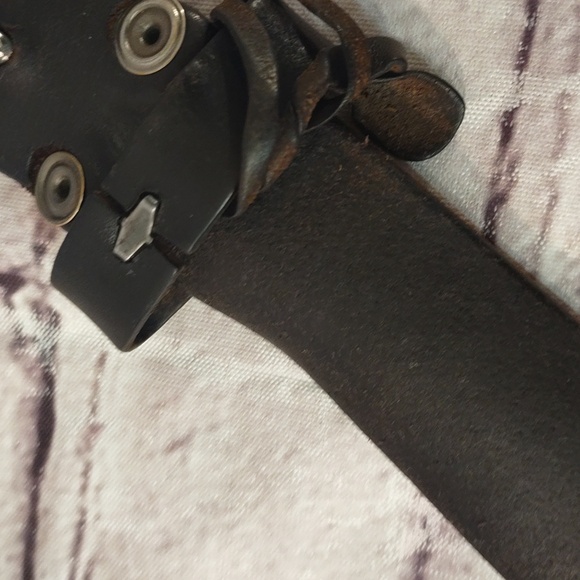 True Religion Horse Shoe Studded Biker Logo Rare Buckle Belt 48" - Picture 14 of 15